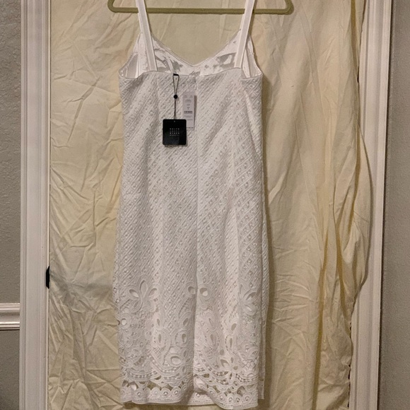 White House Black Market Eyelet Sheath Dress NWT - Picture 4 of 7